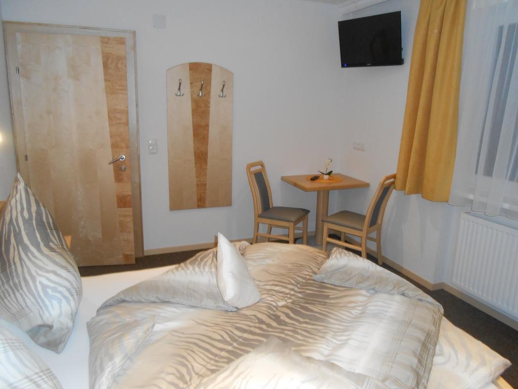 Apart Zangerle Kappl  Room photo